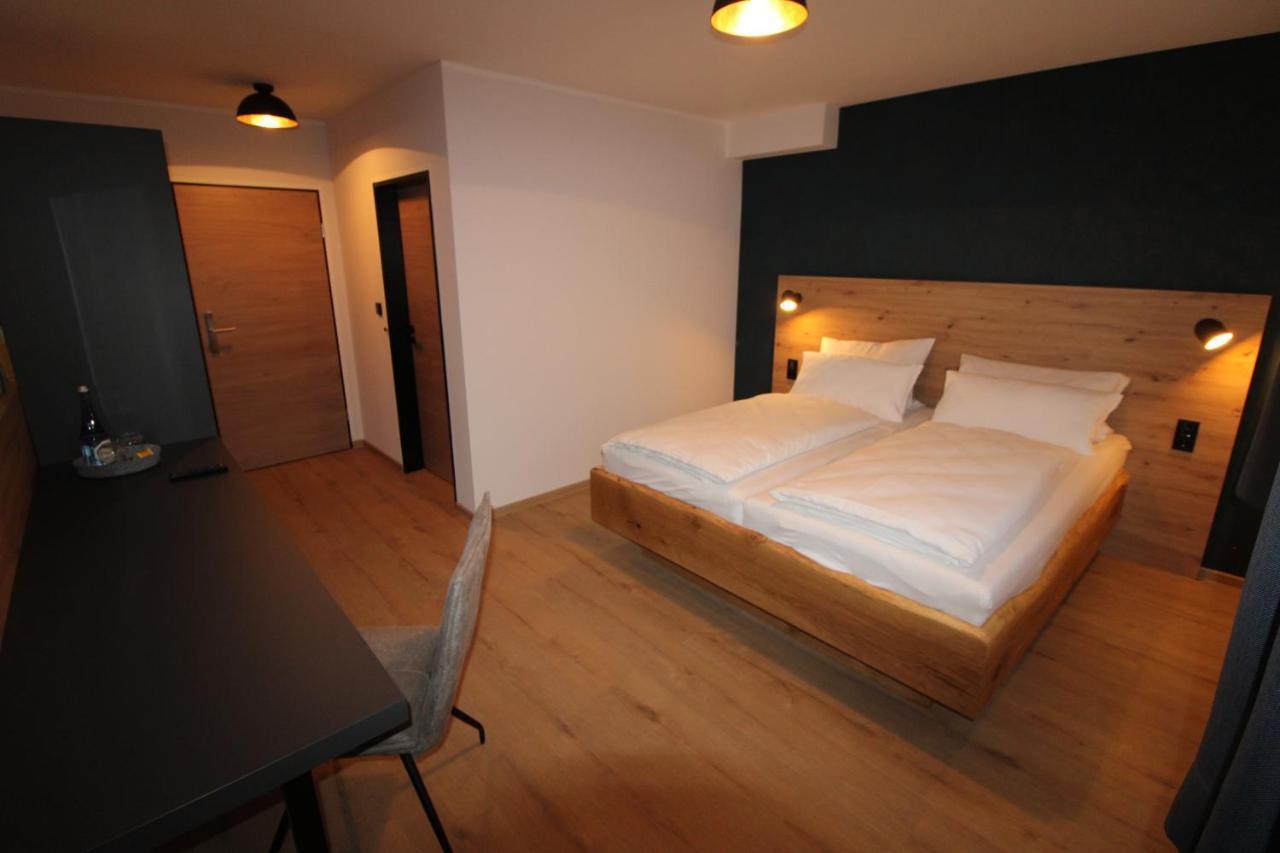 Der Hirsch Hotel Monschau Luaran gambar